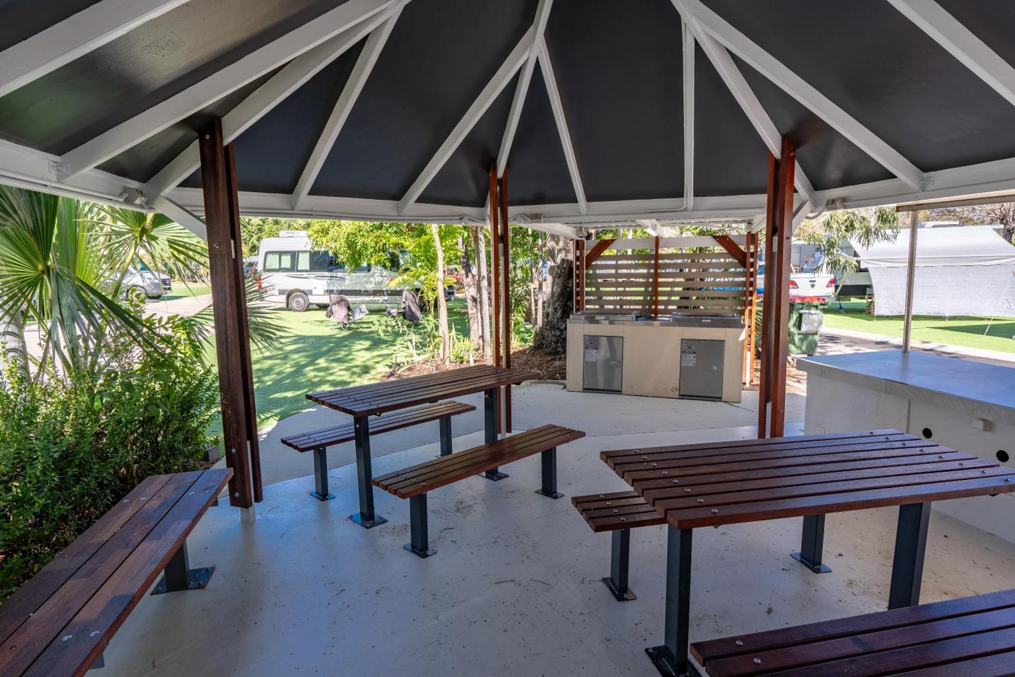 Big4 Tasman Holiday Parks - Rowes Bay Townsville Bagian luar foto