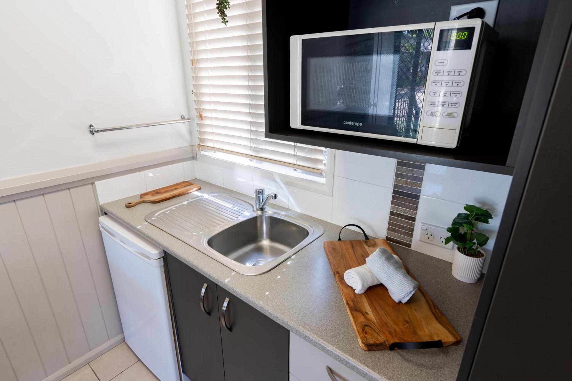 Big4 Tasman Holiday Parks - Rowes Bay Townsville Bagian luar foto